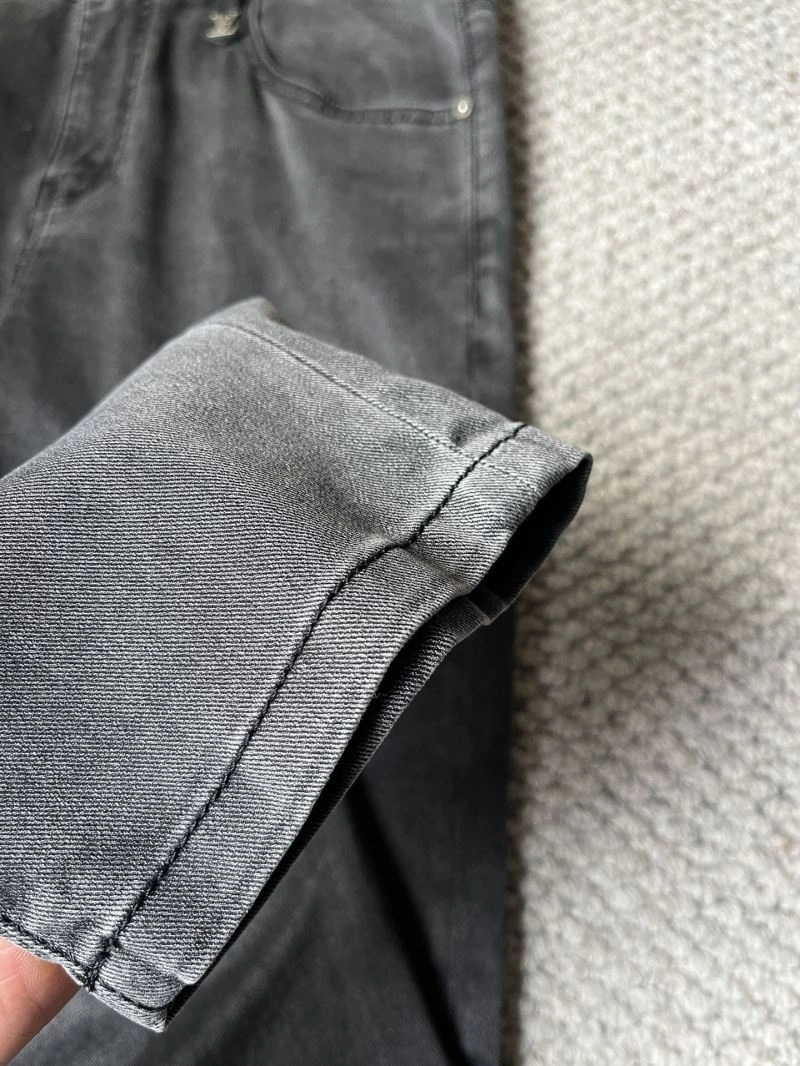 Resilient Louis Vuitton Jeans 135982