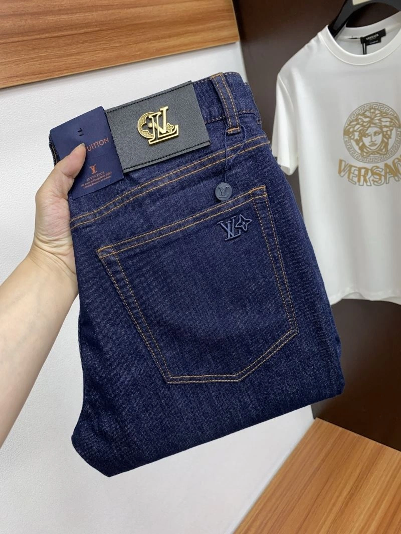 Chic Louis Vuitton Jeans 136039