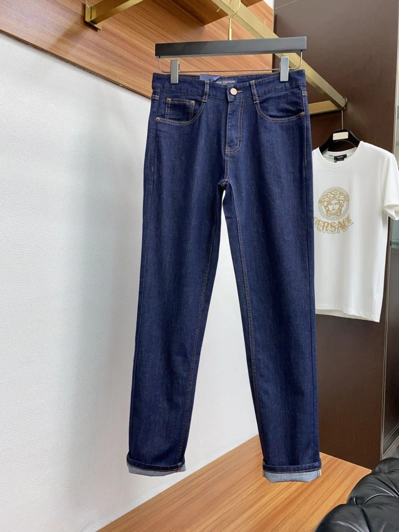 Chic Louis Vuitton Jeans 136039