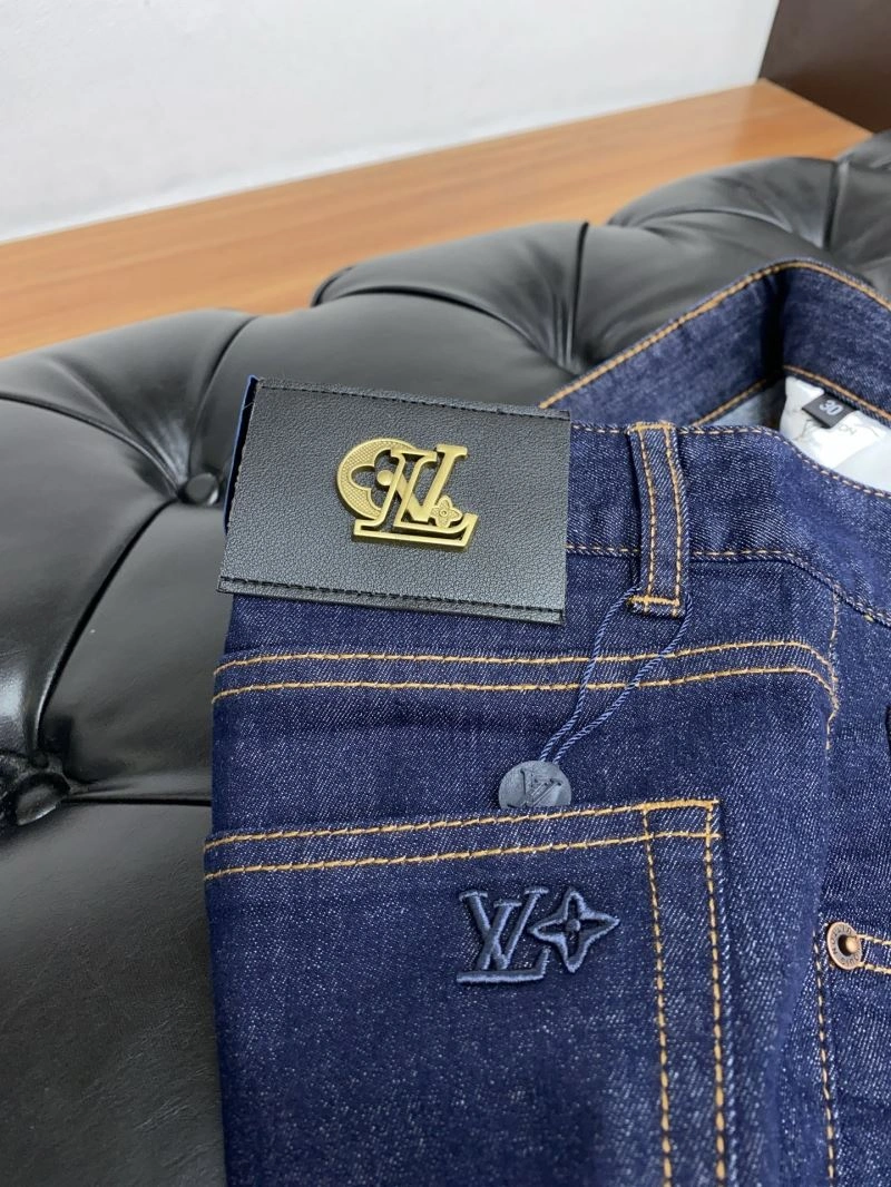 Chic Louis Vuitton Jeans 136039