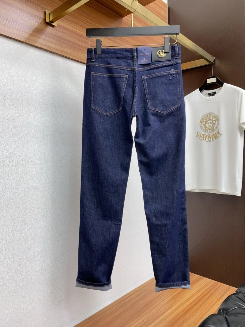 Chic Louis Vuitton Jeans 136039