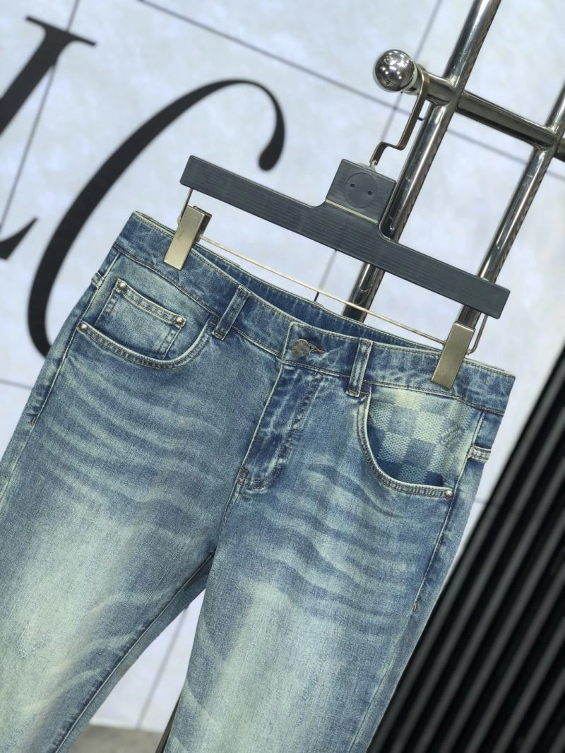 Stylish Louis Vuitton Jeans 135959