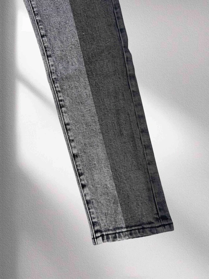 Seasonal Louis Vuitton Jeans 135956