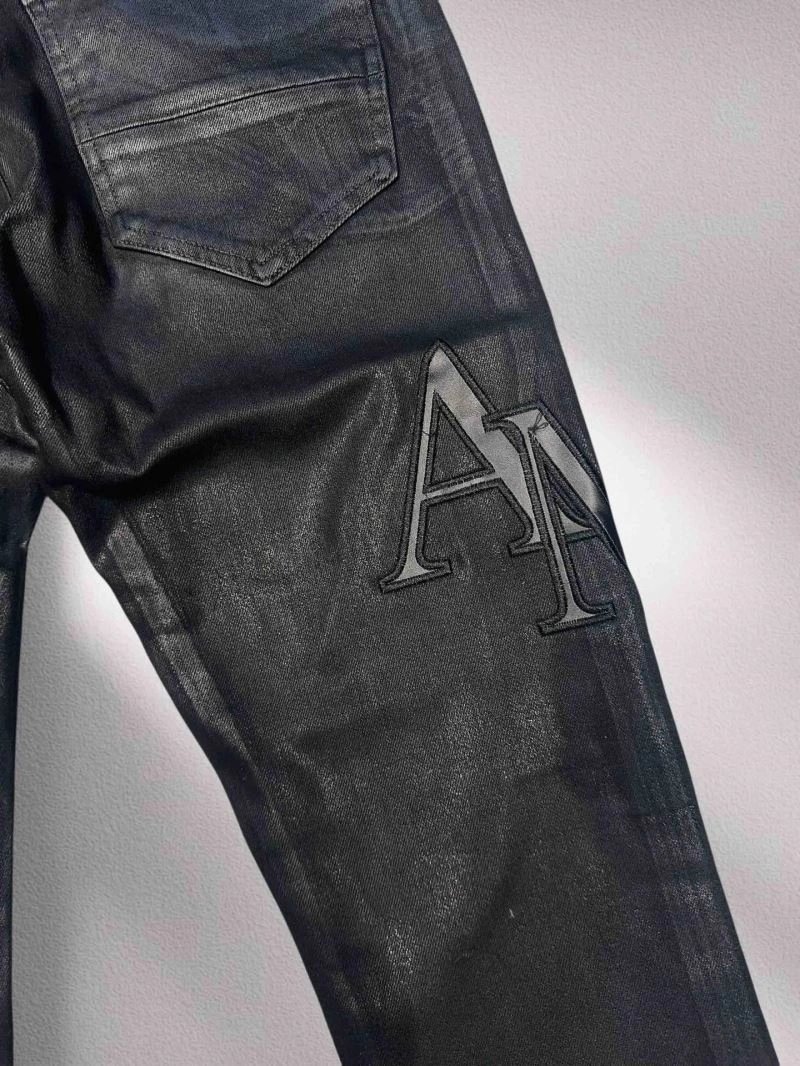 UrbanChic Louis Vuitton Jeans 135948