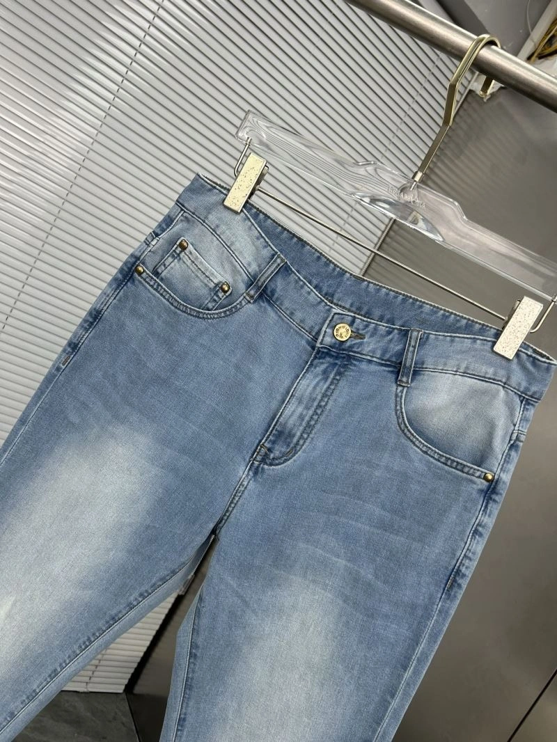 Vibrant Louis Vuitton Jeans 135942