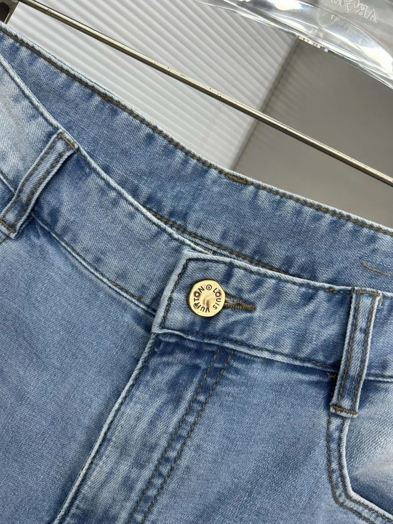 Vibrant Louis Vuitton Jeans 135942