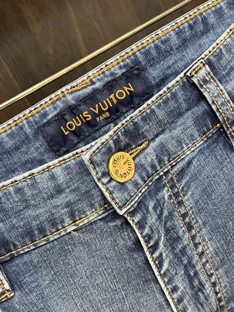 Seasonal Louis Vuitton Jeans 135945
