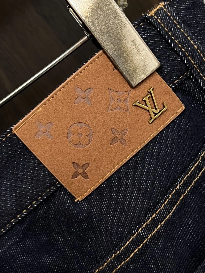 Vibrant Louis Vuitton Jeans 135932