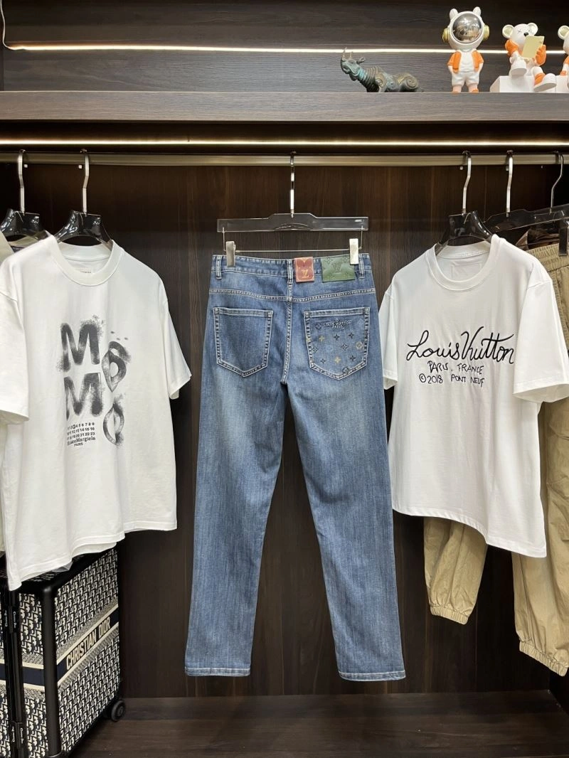 UrbanChic Louis Vuitton Jeans 135923