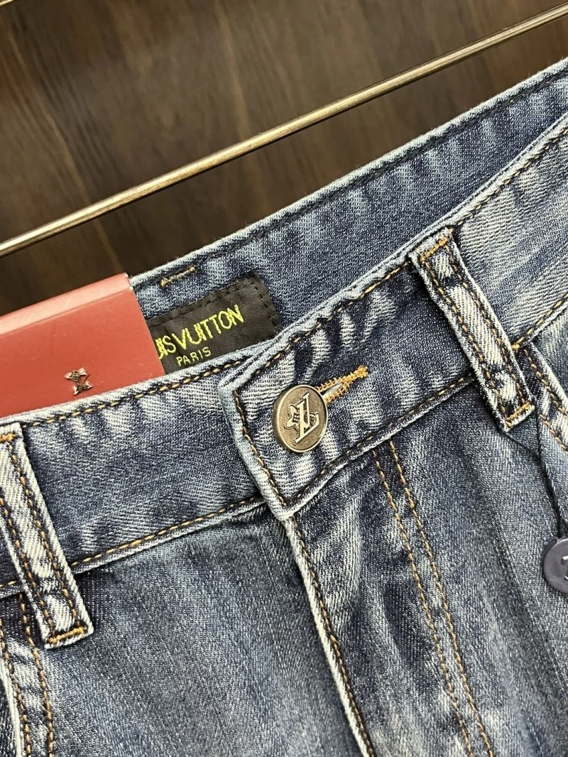 UrbanChic Louis Vuitton Jeans 135923