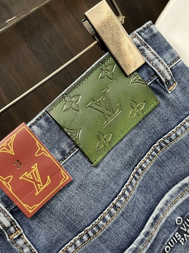 UrbanChic Louis Vuitton Jeans 135923