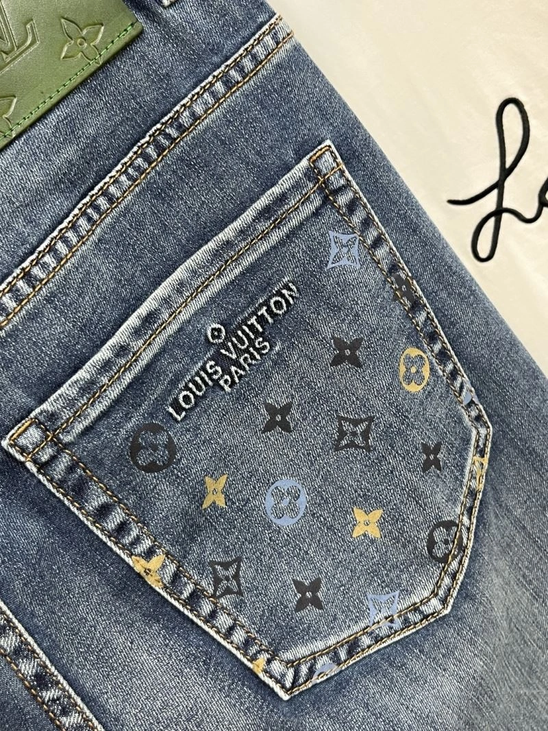 UrbanChic Louis Vuitton Jeans 135923