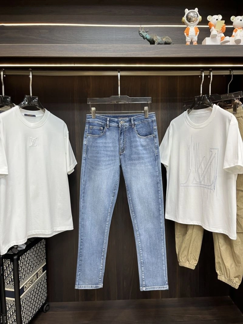 UrbanChic Louis Vuitton Jeans 135922