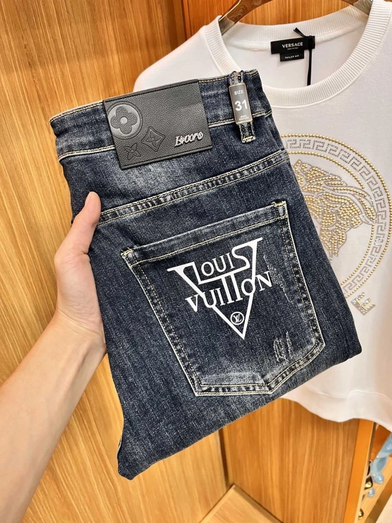 Chic Louis Vuitton Jeans 135904