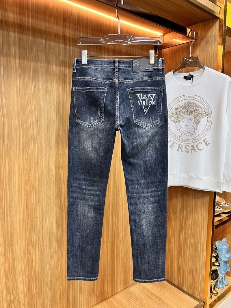 Chic Louis Vuitton Jeans 135904