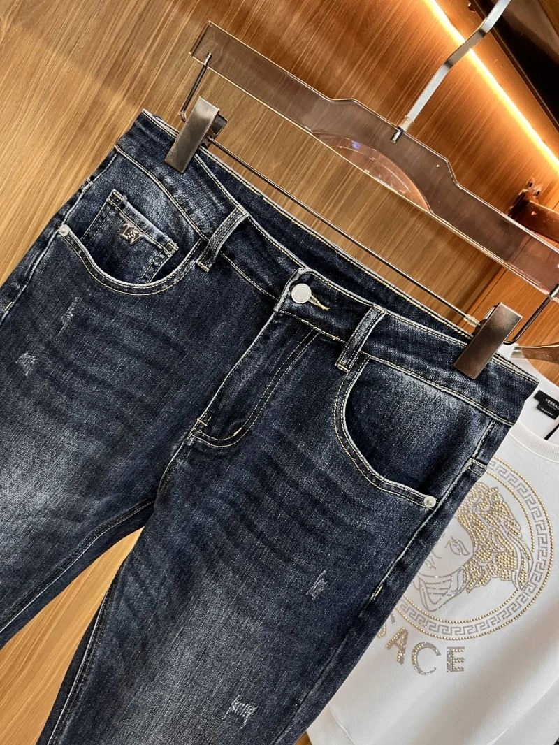 Chic Louis Vuitton Jeans 135904