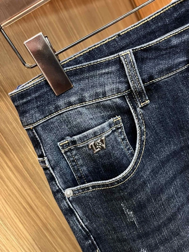 Chic Louis Vuitton Jeans 135904