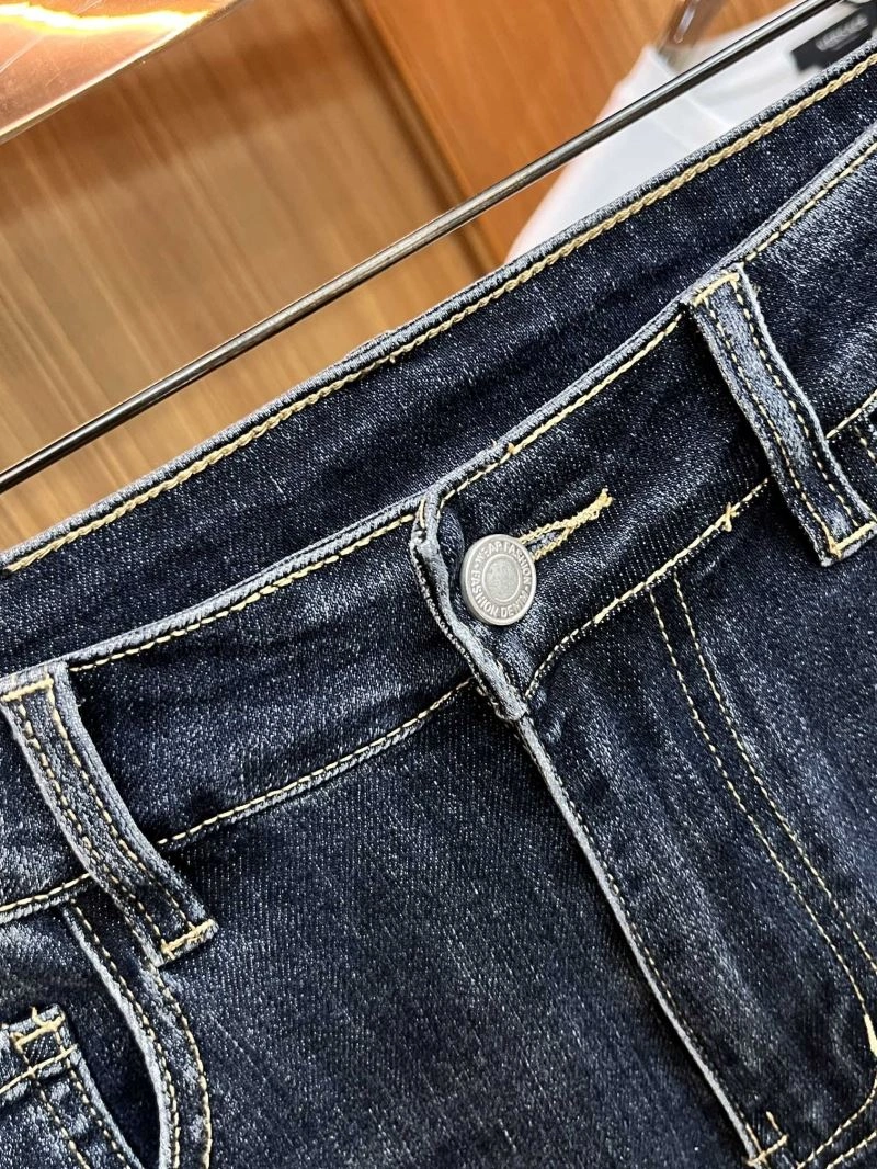 Chic Louis Vuitton Jeans 135904