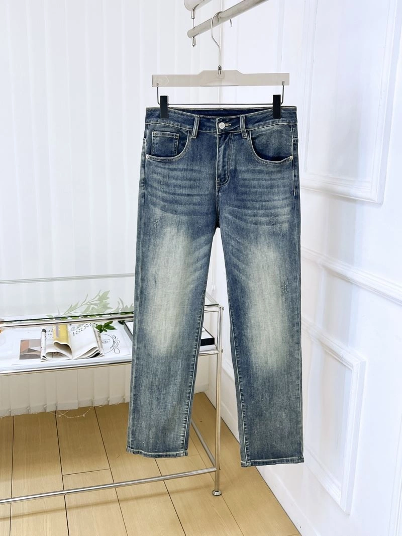 Timeless Louis Vuitton Jeans 135915