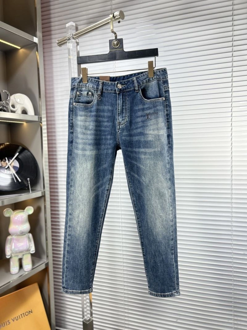 Elegant Louis Vuitton Jeans 135913