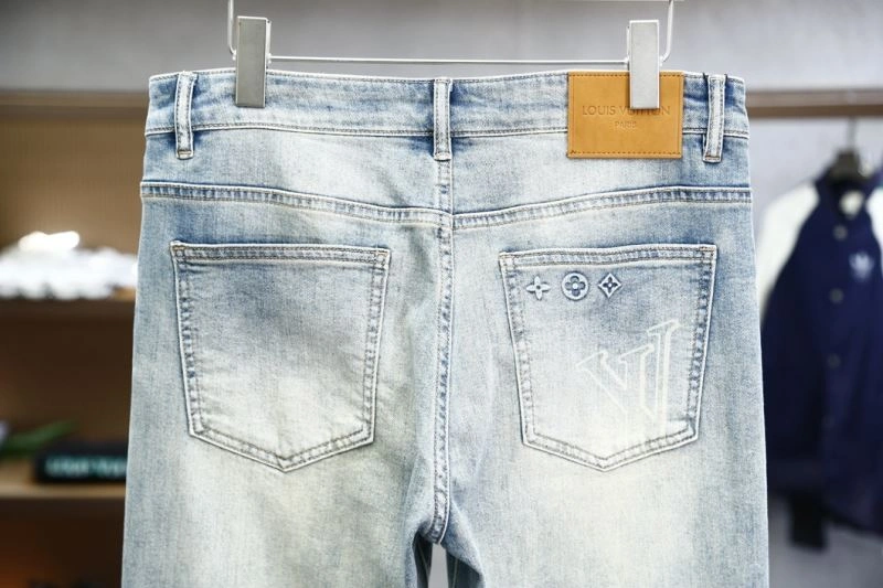 Chic Louis Vuitton Jeans 135165
