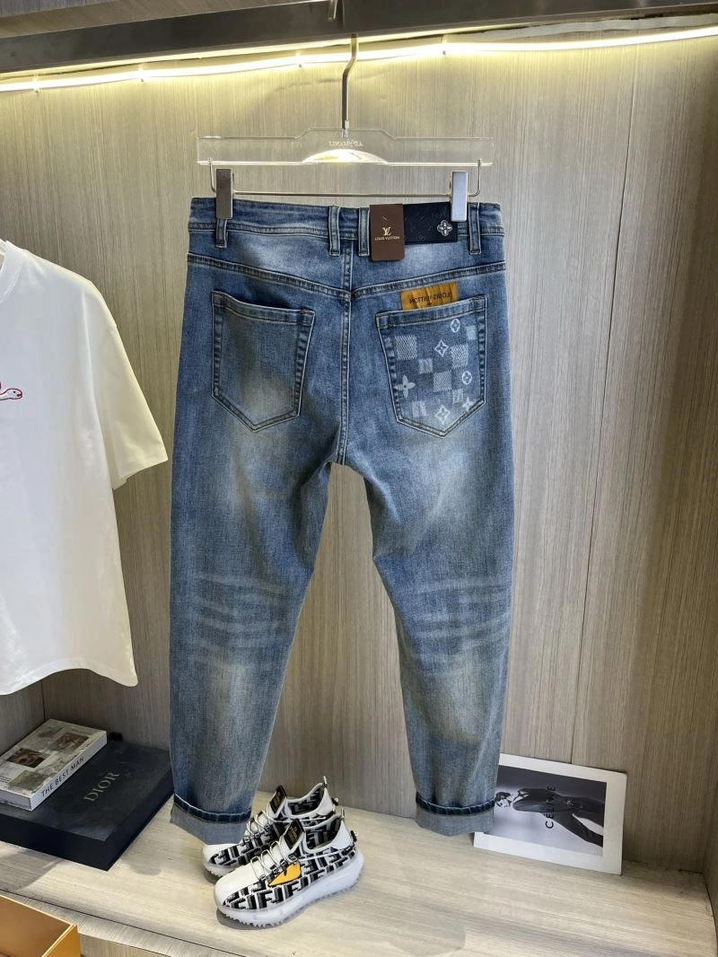 Effortless Louis Vuitton Jeans 135150