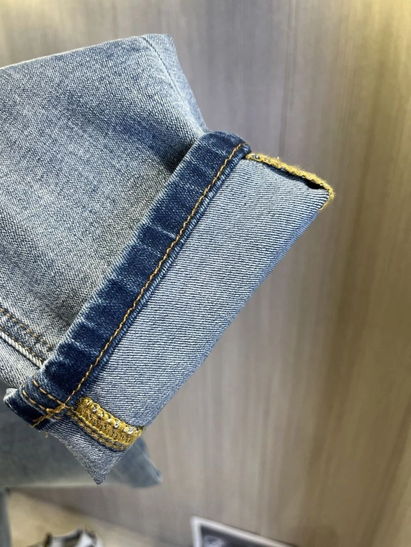 Effortless Louis Vuitton Jeans 135150