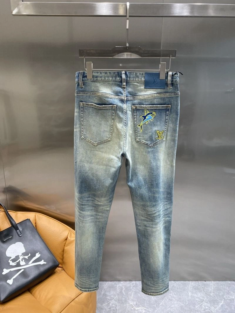 Seasonal Louis Vuitton Jeans 135130
