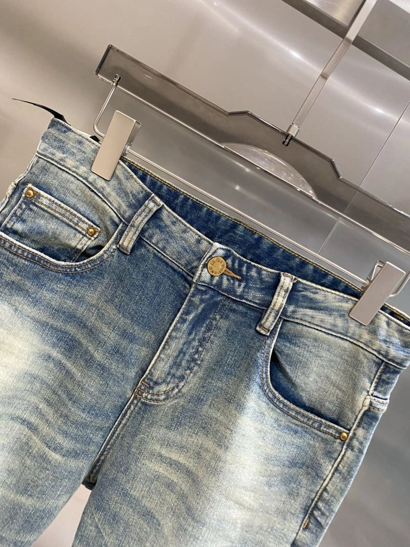 Seasonal Louis Vuitton Jeans 135130
