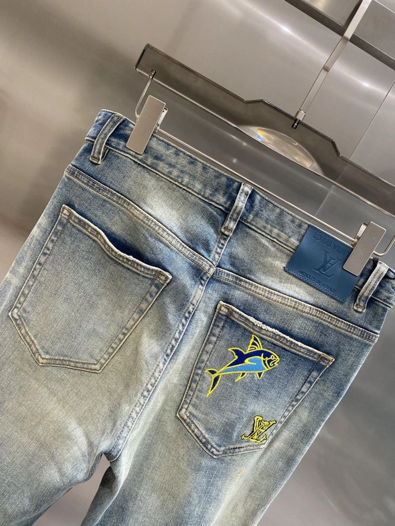 Seasonal Louis Vuitton Jeans 135130