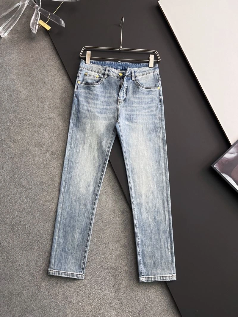 Sustainable Louis Vuitton Jeans 135126
