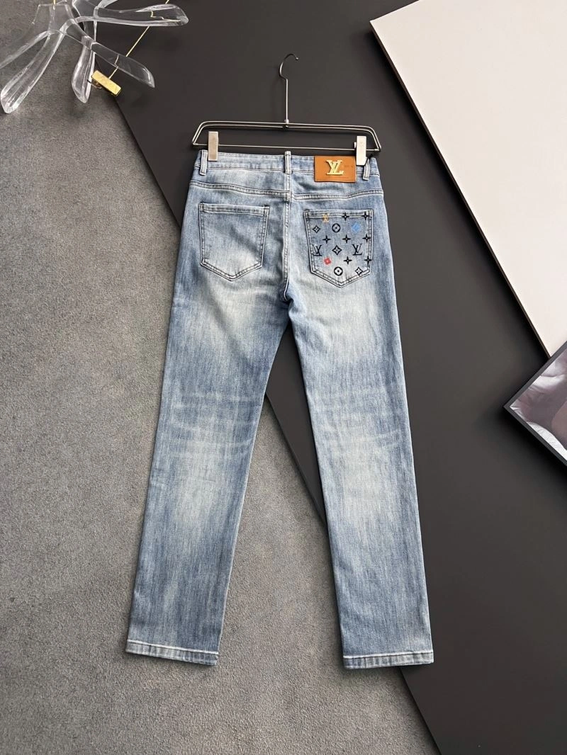 Sustainable Louis Vuitton Jeans 135126