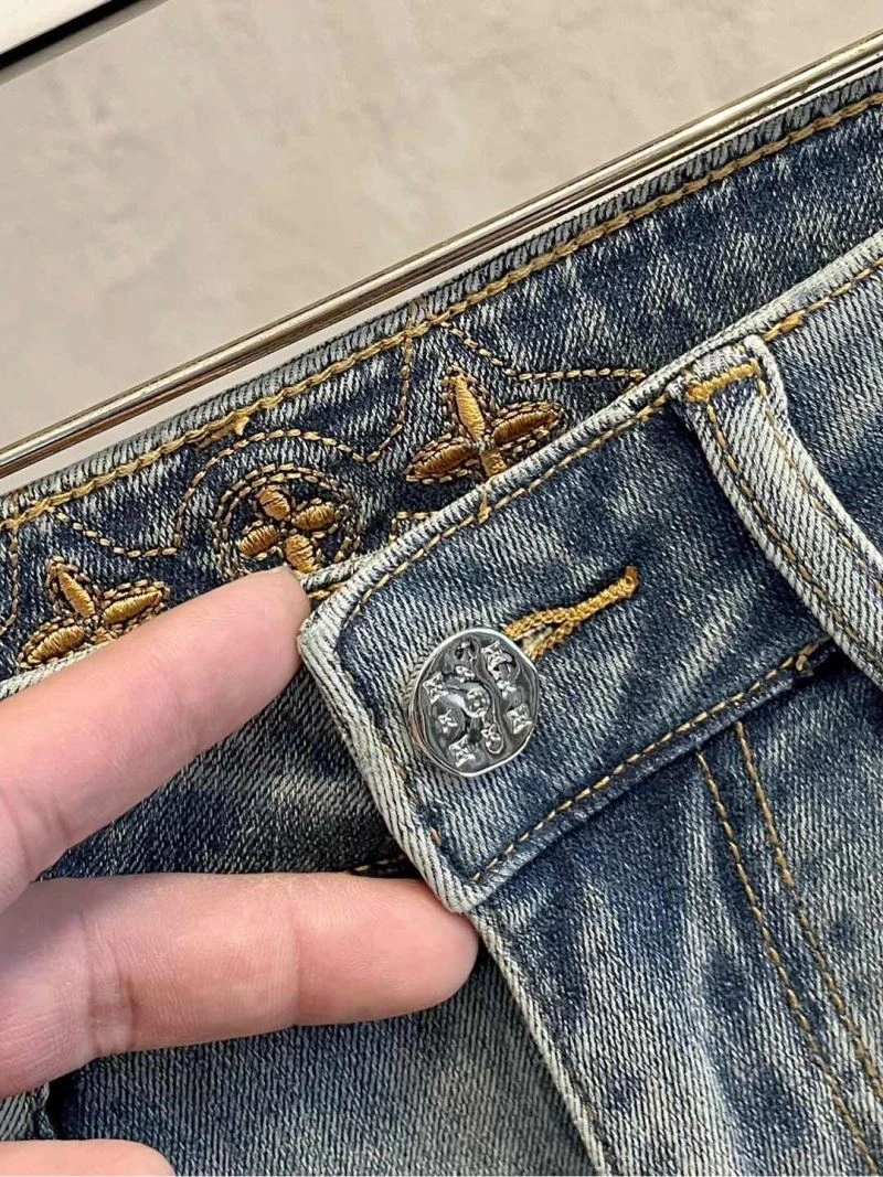 Louis Vuitton Jeans Chic 135125