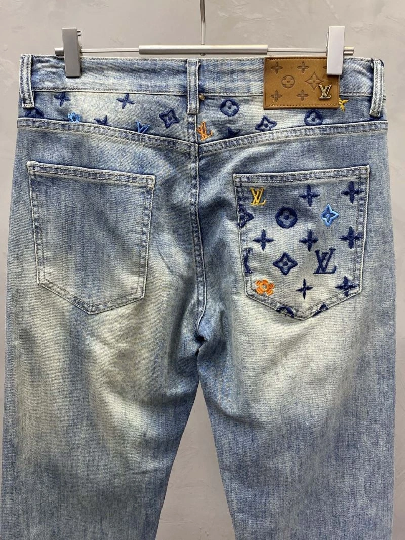 Lightweight Louis Vuitton Jeans 135139