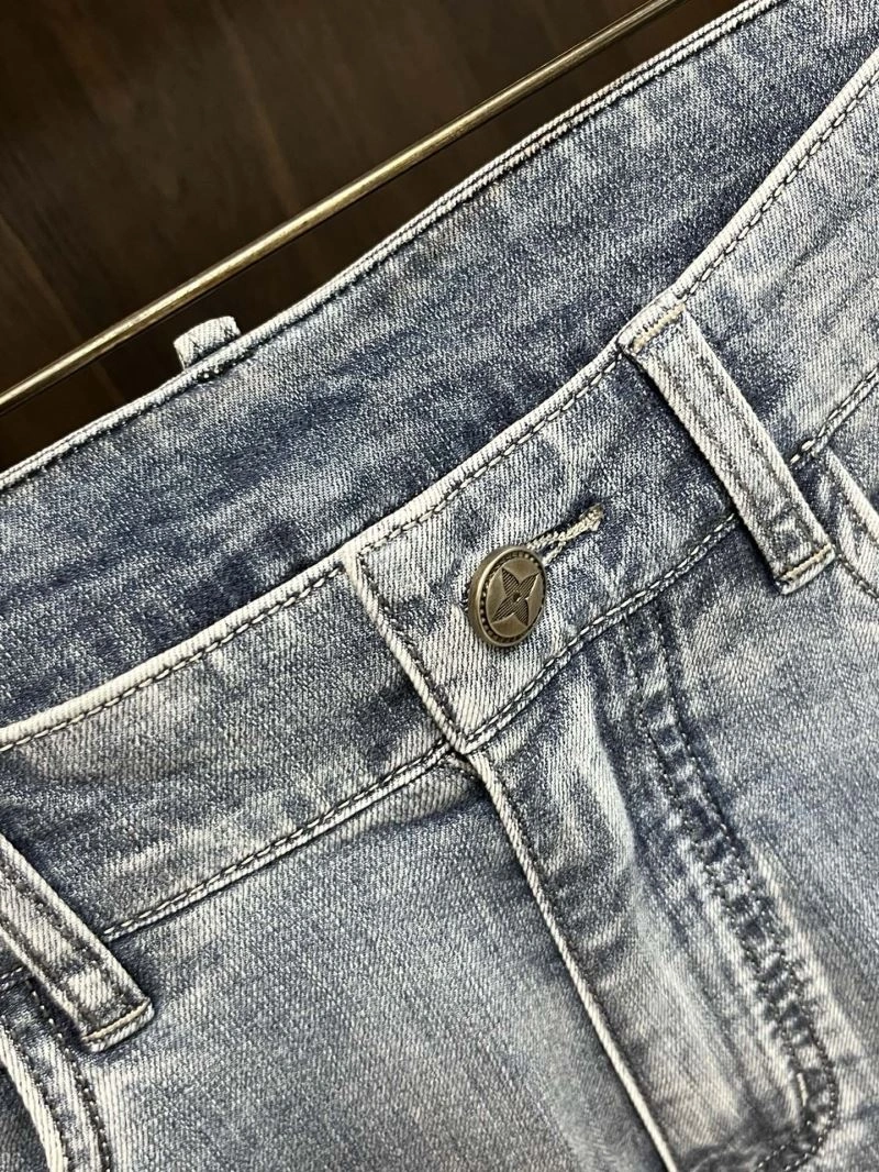 Louis Vuitton Jeans MultiPurpose 135134