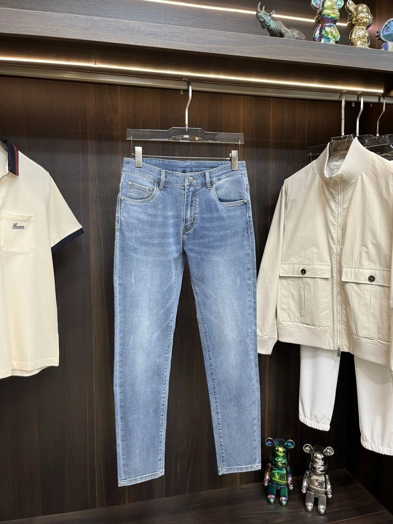Stylish Louis Vuitton Jeans 135118