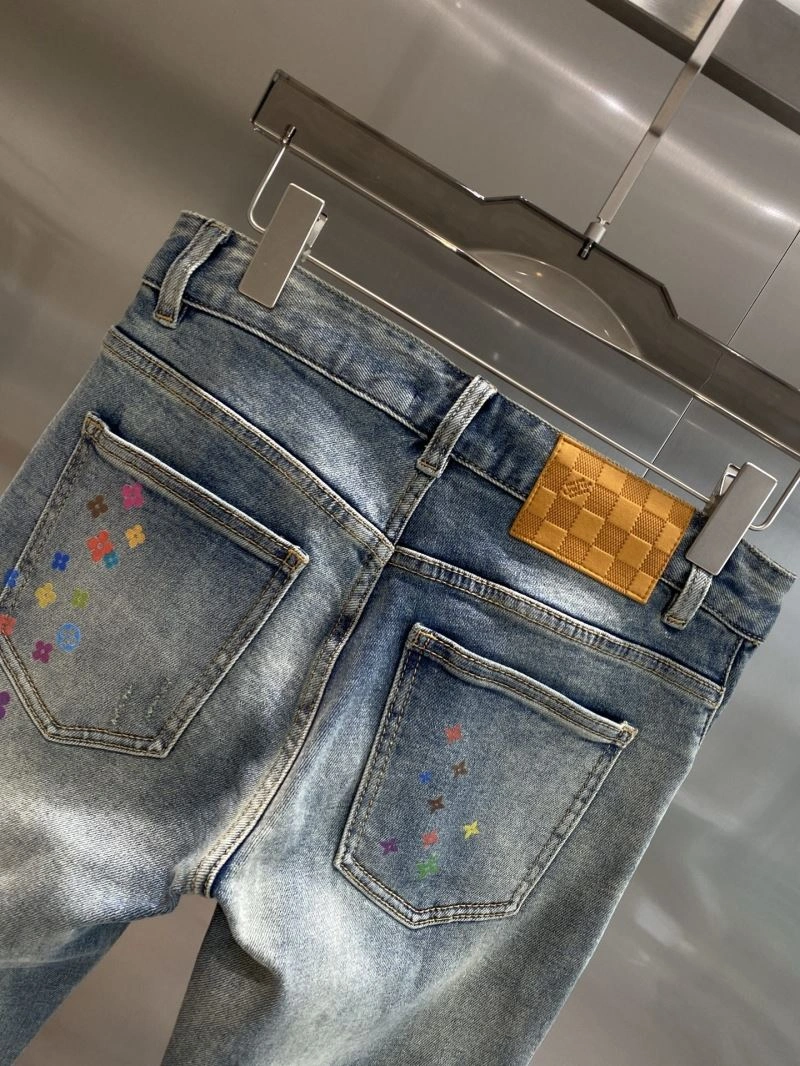 Functional Louis Vuitton Jeans 135109