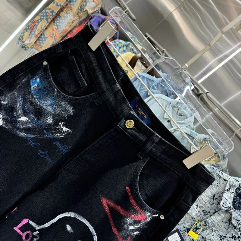Sporty Louis Vuitton Jeans 135097