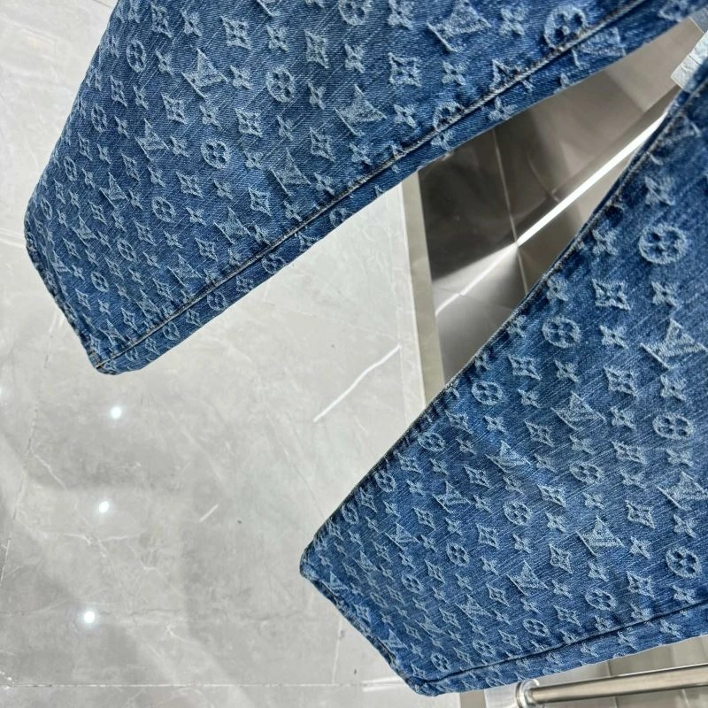 Louis Vuitton Jeans WeatherProof 135082