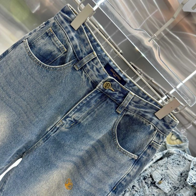 Trendsetting Louis Vuitton Jeans 135081