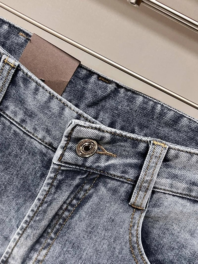 Louis Vuitton Jeans ModernLook 135080