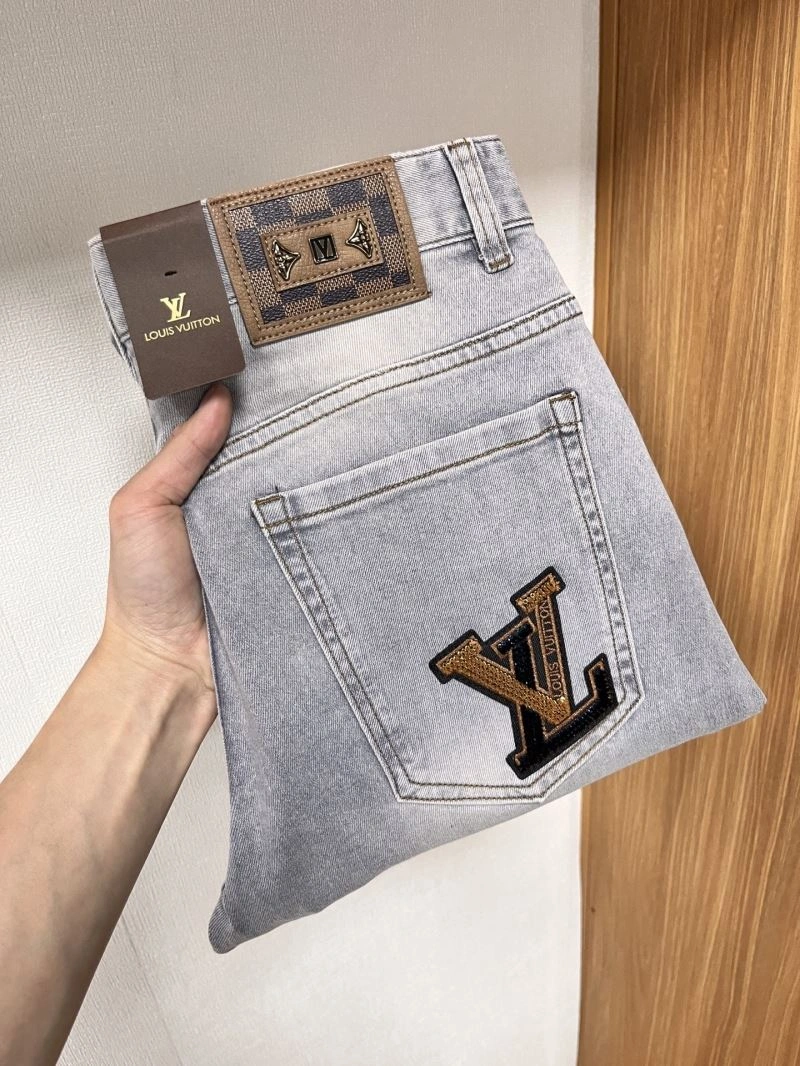Timeless Louis Vuitton Jeans 135076