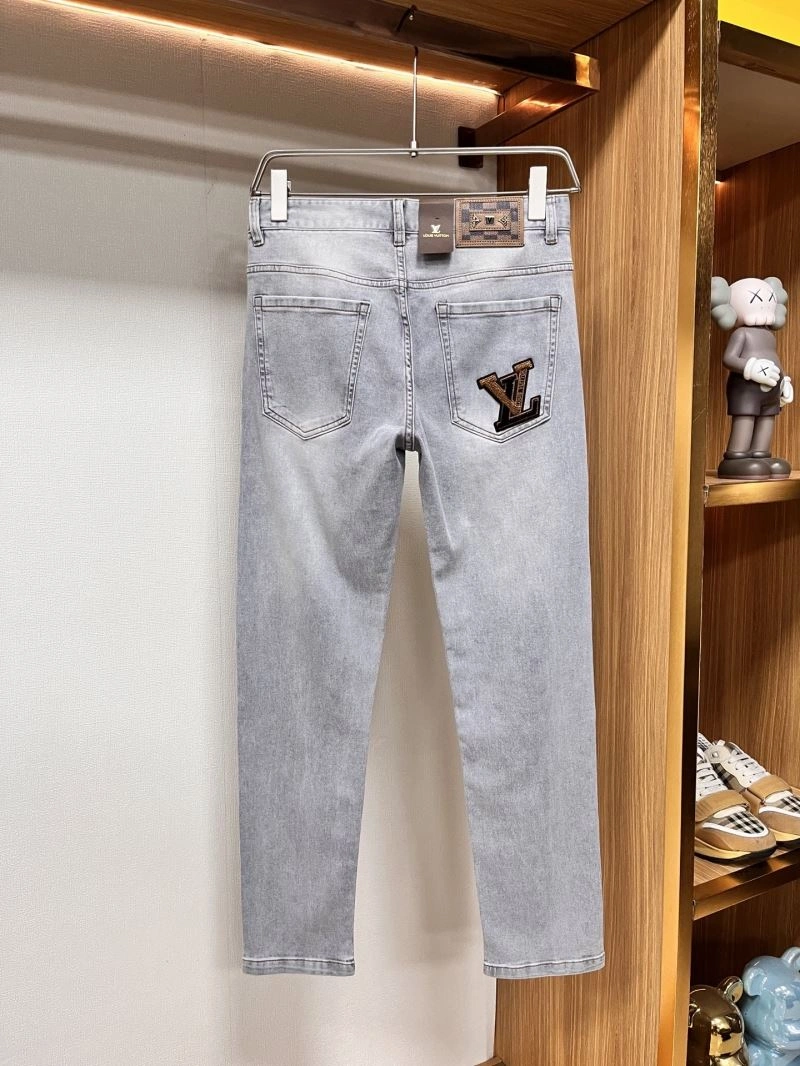 Timeless Louis Vuitton Jeans 135076