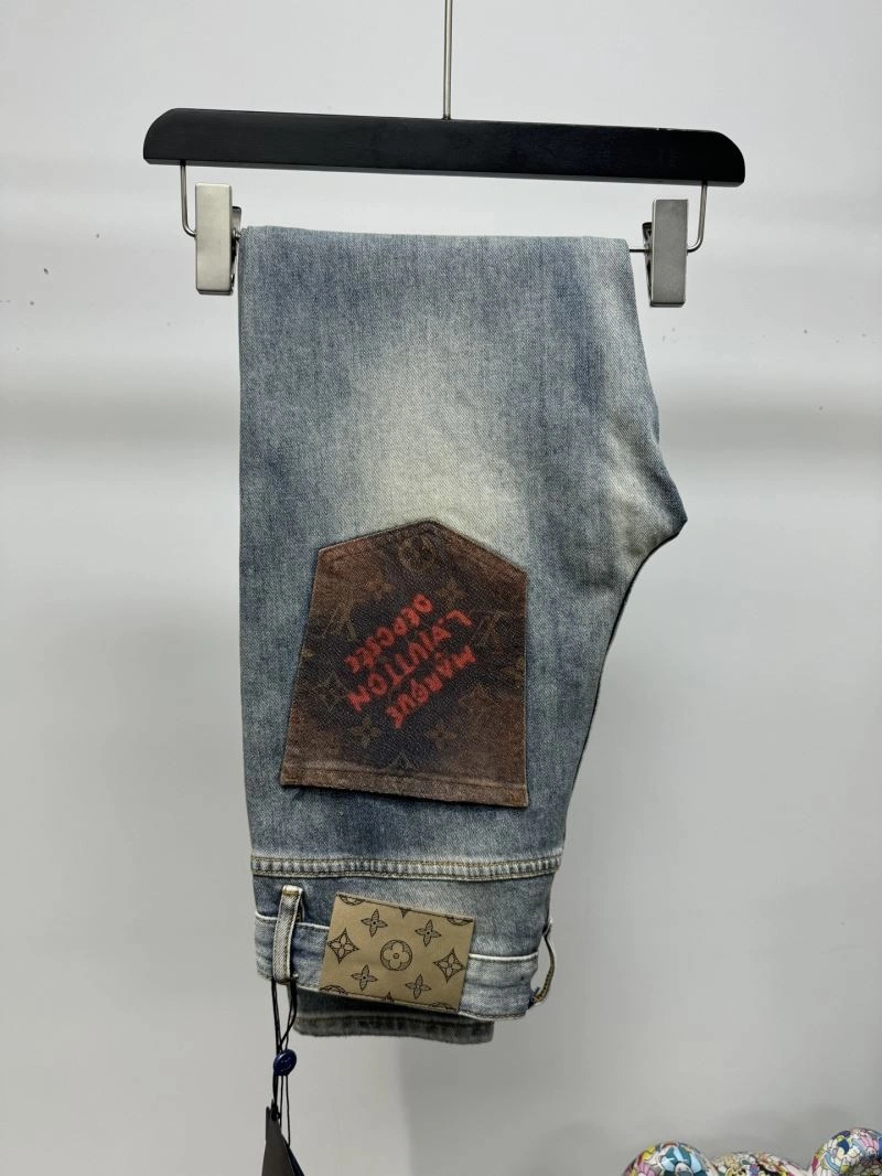 Vibrant Louis Vuitton Jeans 135094