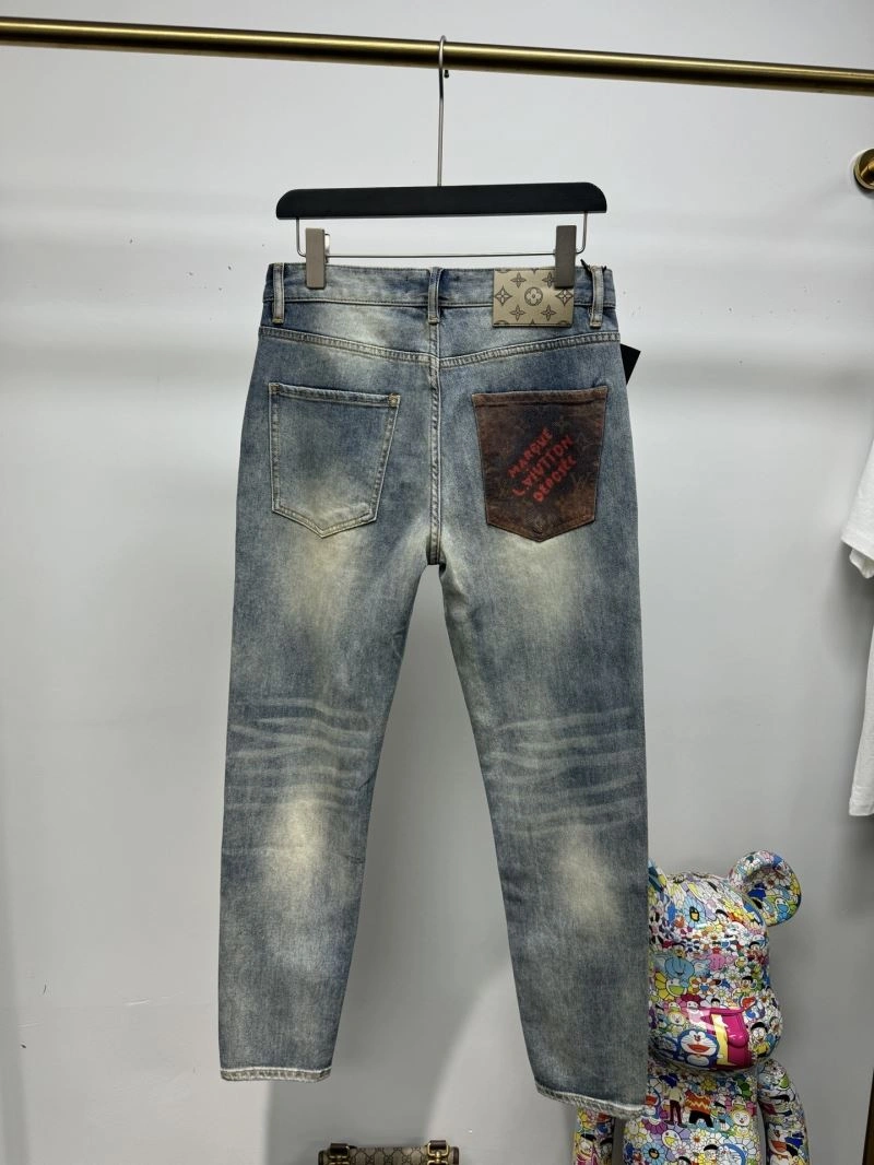 Vibrant Louis Vuitton Jeans 135094