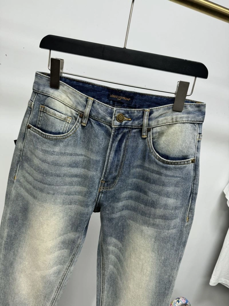Vibrant Louis Vuitton Jeans 135094