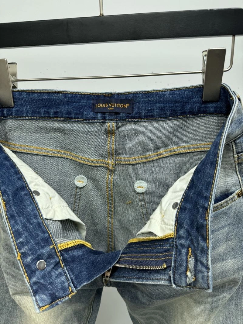 Vibrant Louis Vuitton Jeans 135094