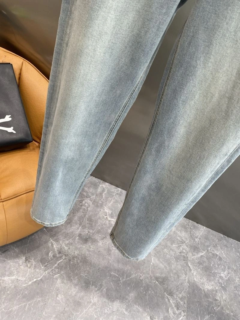 Sleek Louis Vuitton Jeans 135072