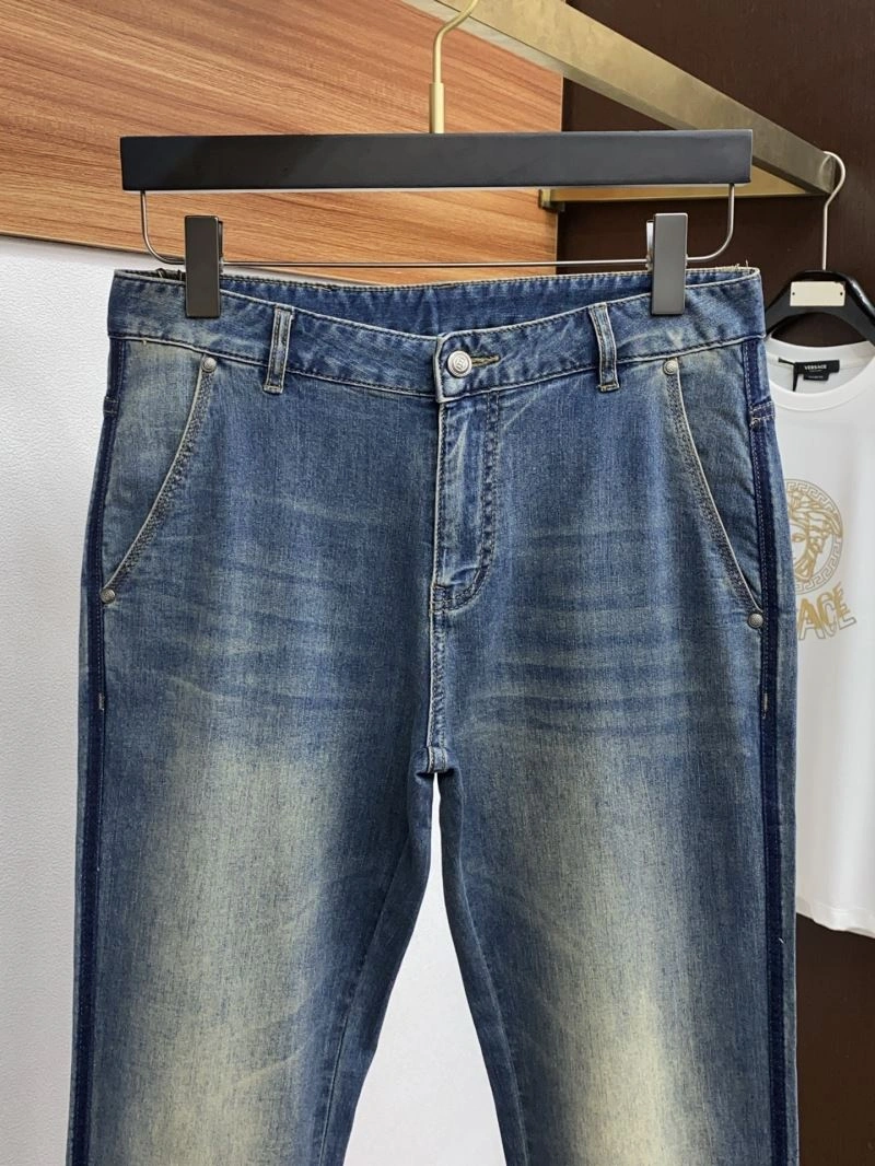 Supportive Louis Vuitton Jeans 135049