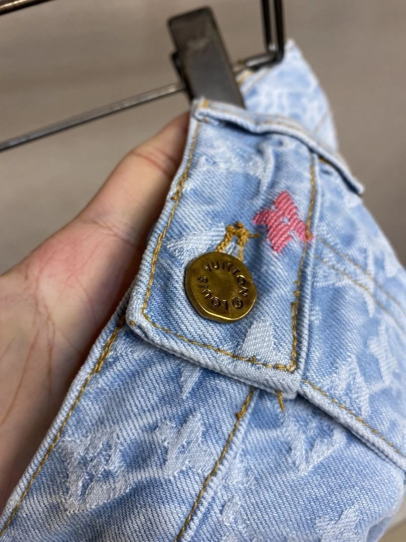 Bold Louis Vuitton Jeans 135041
